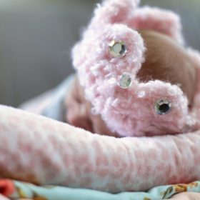 pink newborn crown